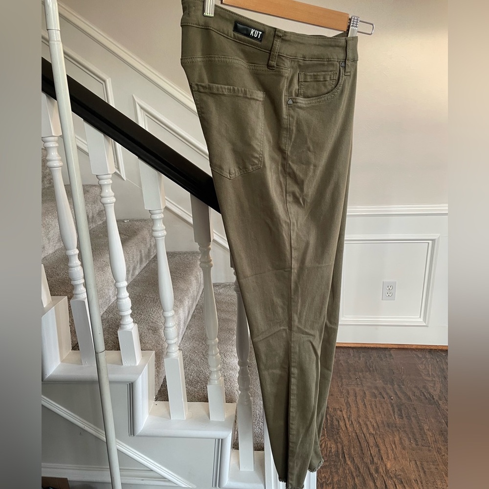 NWOT- KUT Donna High Rise Ankle Skinny Jeans in Olive Green